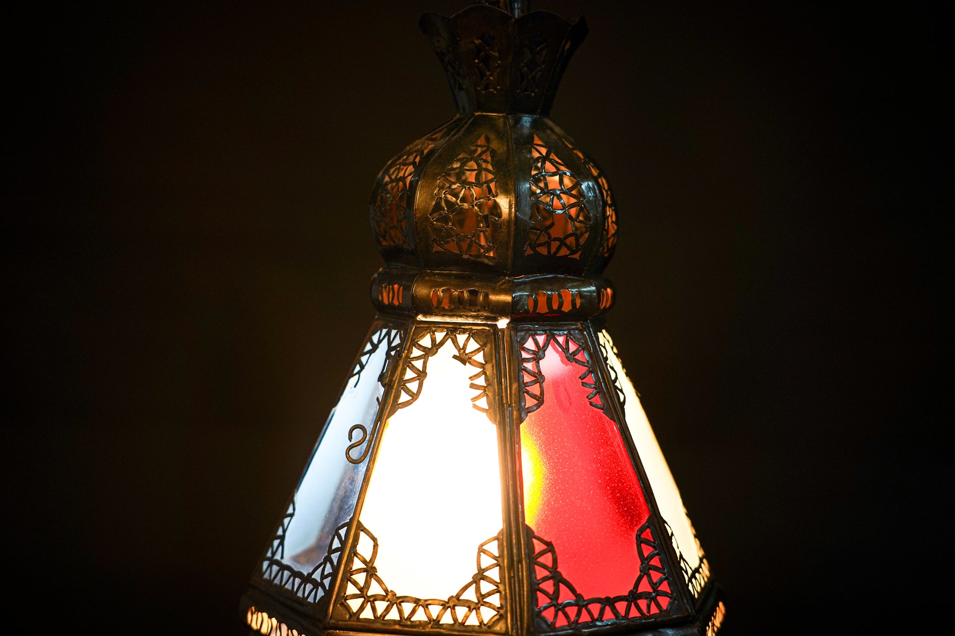 Moroccan Colored Glass Hanging Lamp – Traditional Handmade Craft