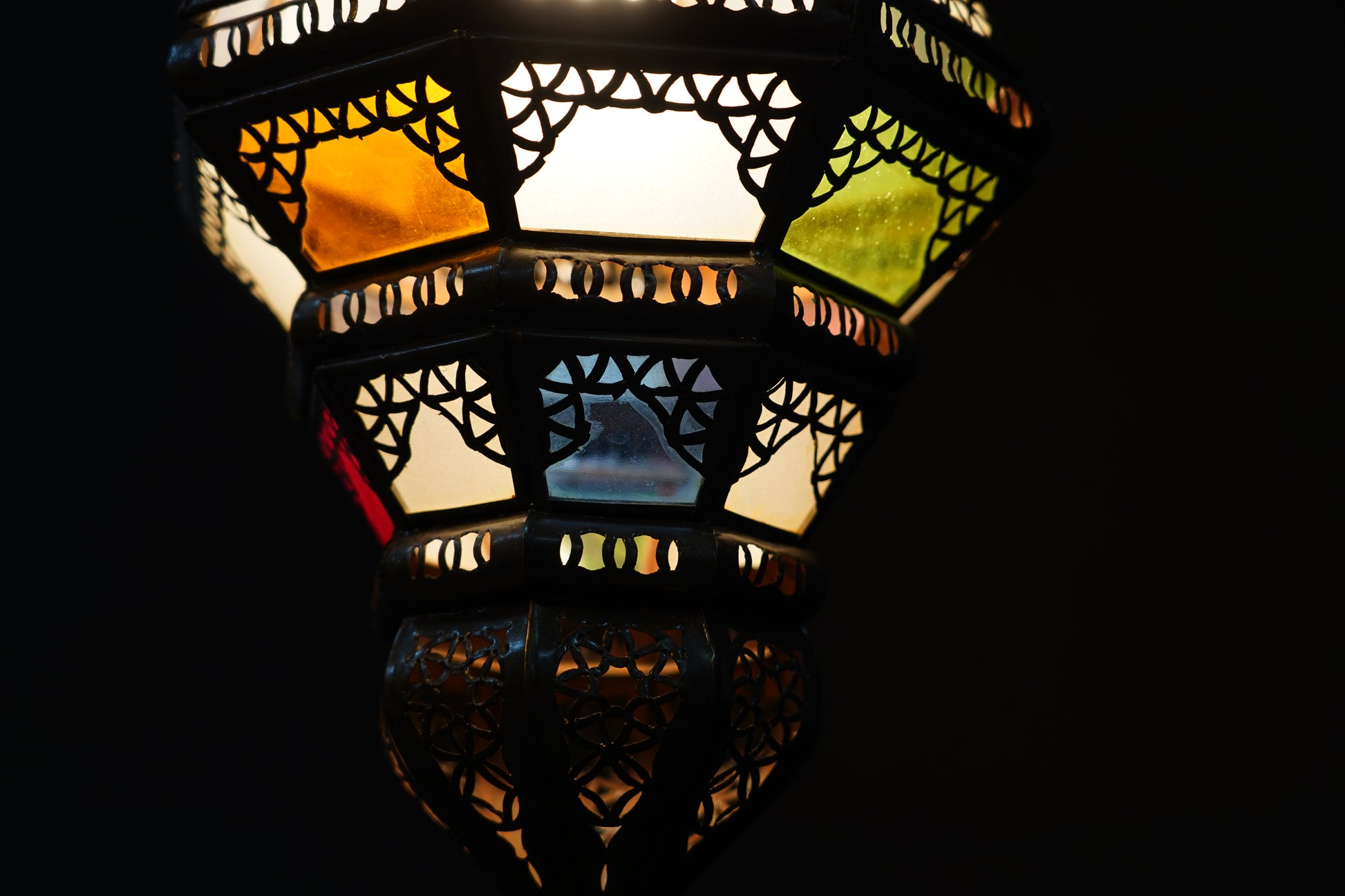 Moroccan Colored Glass Hanging Lamp – Traditional Handmade Craft