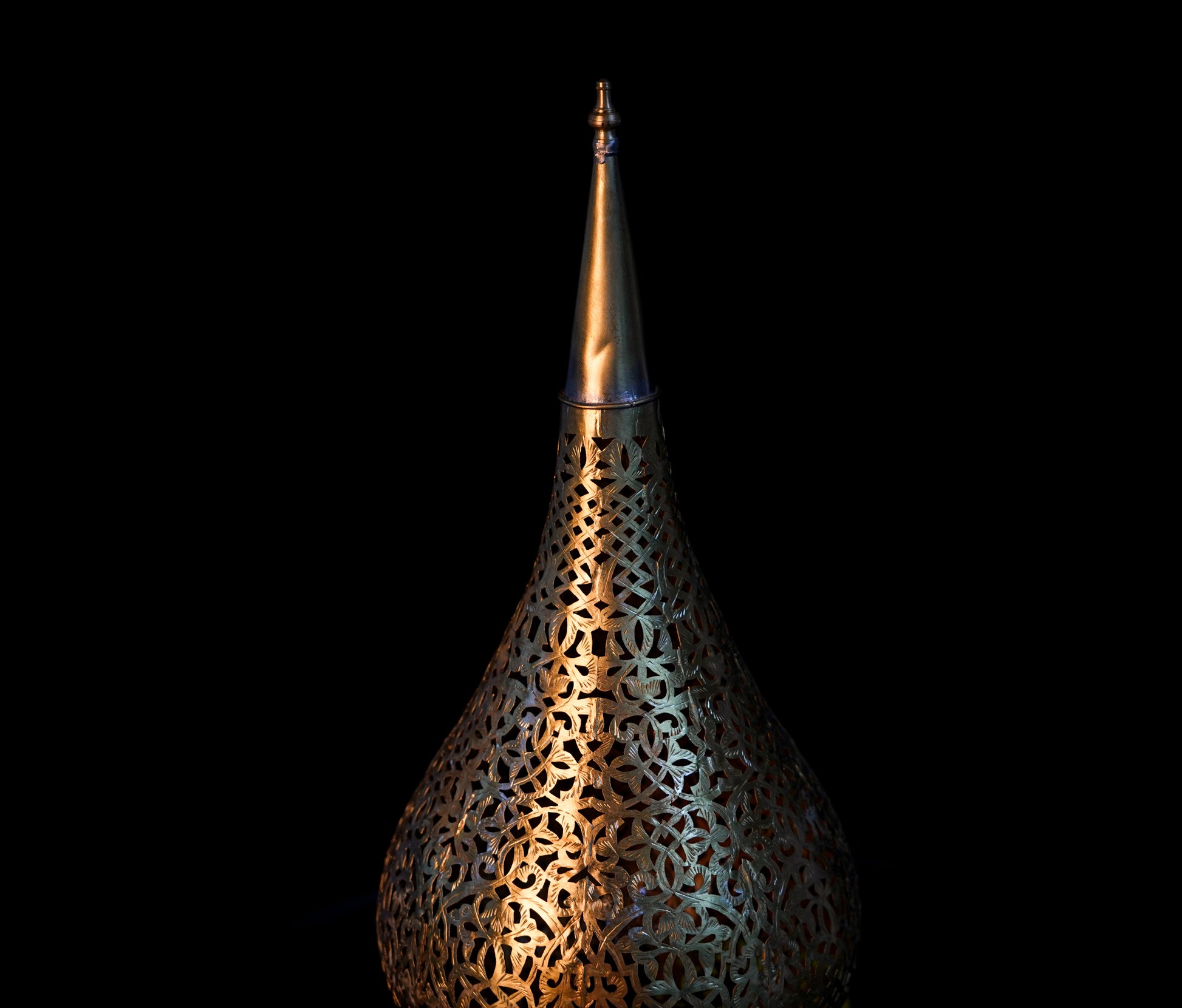 Moroccan Pierced Brass Table Lamp – Handmade Oriental Light