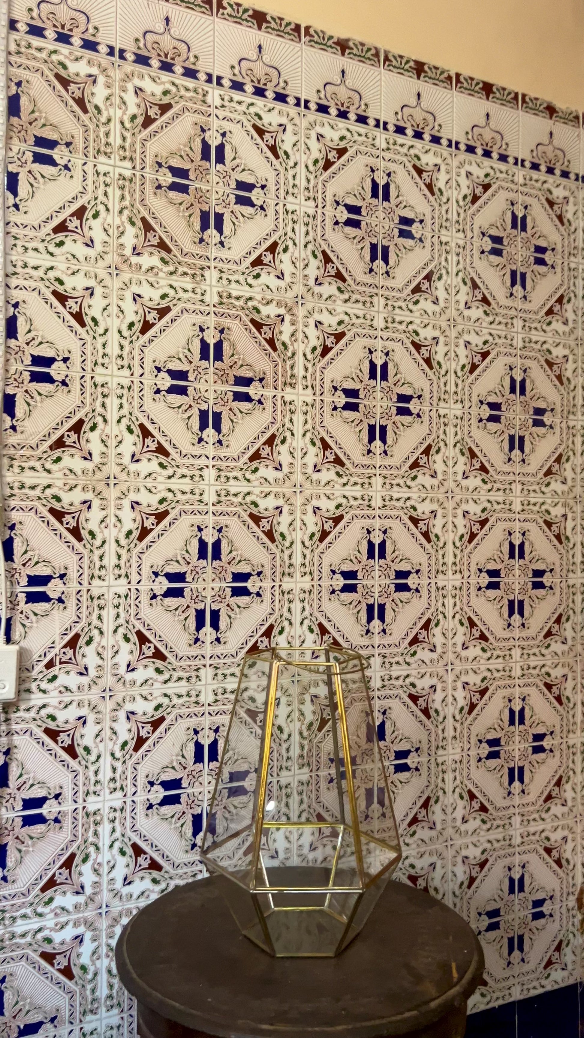 Geometric glass candle lantern